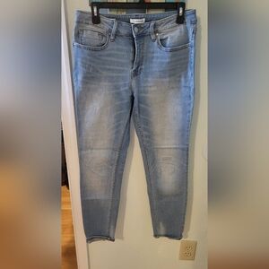 Vigoss Women's Sky Blue Skinny Jeans